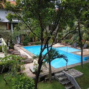 3* Отель Melasti Kuta &